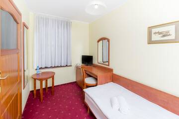Фото номера Одноместный номер Отель Hotel Bastion г. Костшин-над-Одрон 3